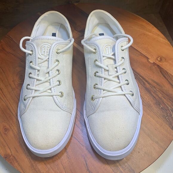 Tommy Hilfiger off white womens sneakers.  Inv 5231b - Picture 1 of 6